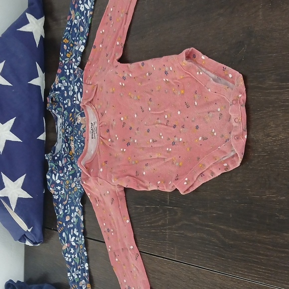 Blue and Pink Long sleeve Onesies Bundle Of 3 - Picture 3 of 9